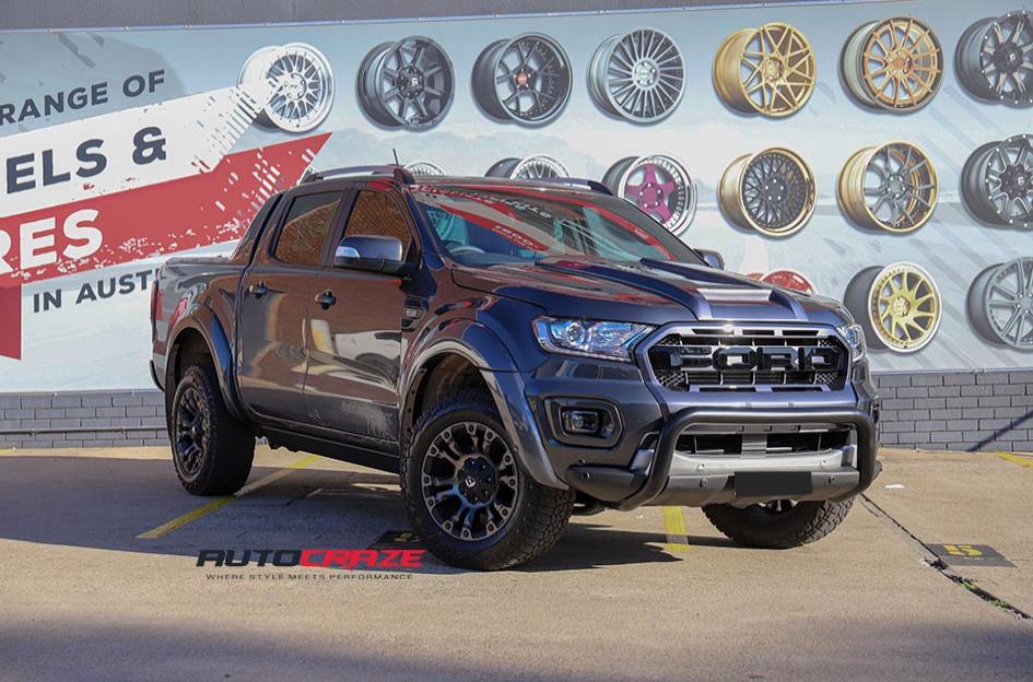 FORD-RANGER-VAPOR-BLACK-MACHINED-WITH-DARK-TINT